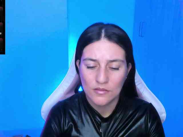 Saskyaajohnson webcam