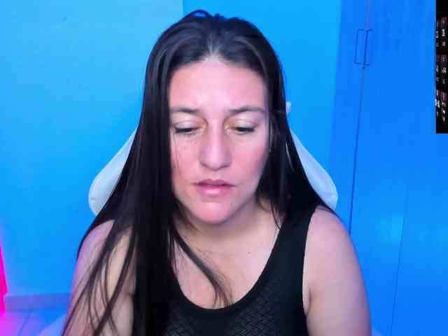 Saskyaajohnson webcam