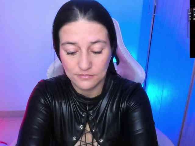 Saskyaajohnson webcam