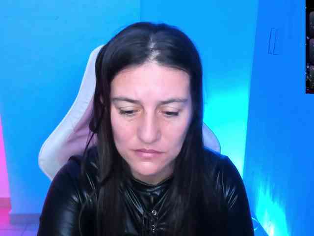 Saskyaajohnson webcam