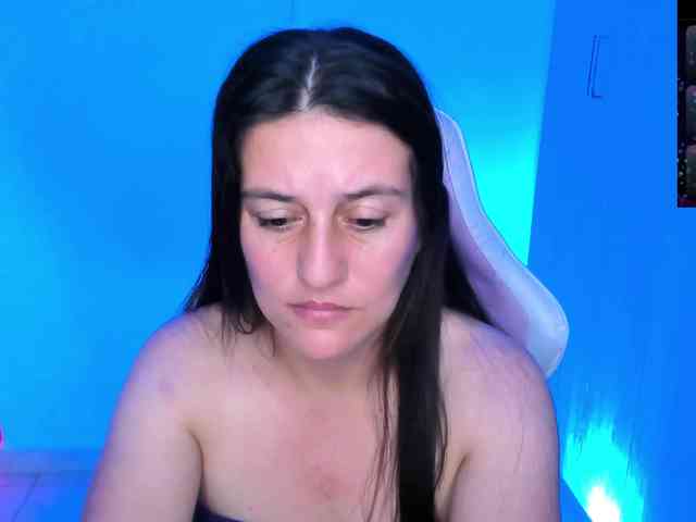 Saskyaajohnson webcam