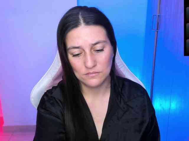 Saskyaajohnson webcam