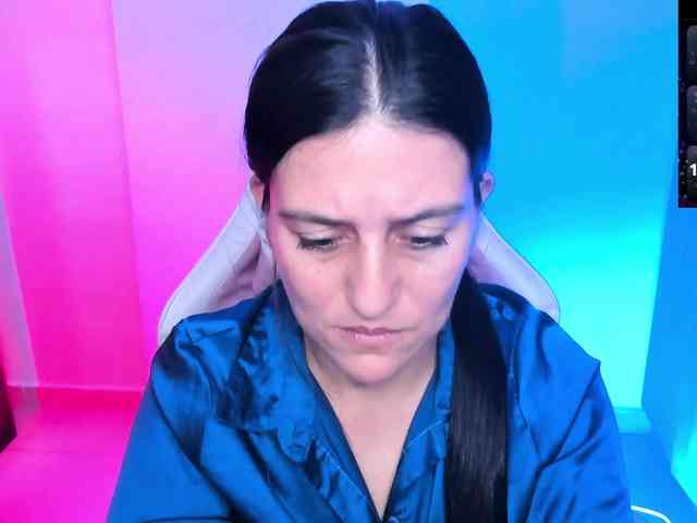 Saskyaajohnson webcam