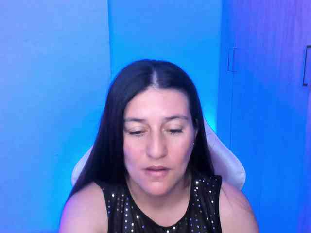 Saskyaajohnson webcam