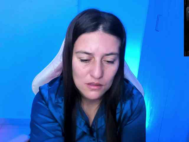 Saskyaajohnson webcam