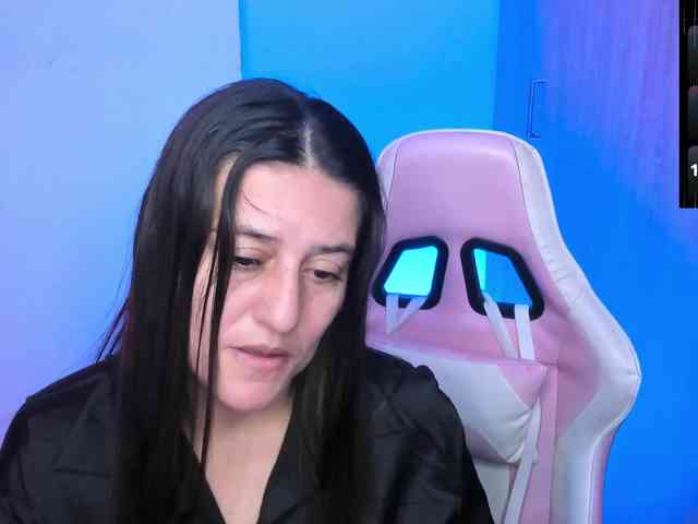 Saskyaajohnson webcam