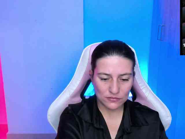 Saskyaajohnson webcam