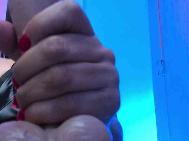 Saskyaajohnson webcam