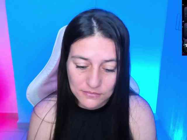 Saskyaajohnson webcam