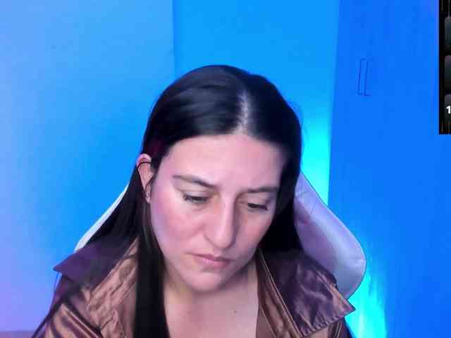 Saskyaajohnson webcam