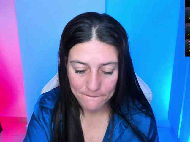 Saskyaajohnson webcam