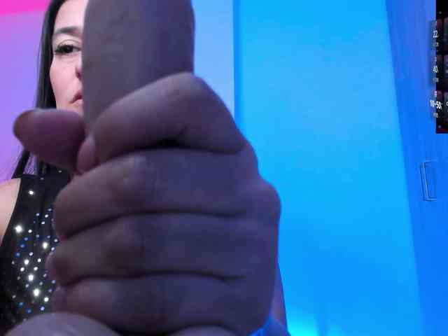 Saskyaajohnson webcam