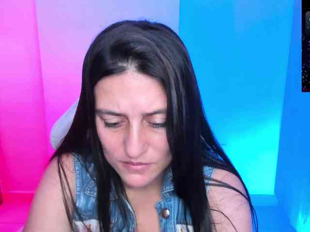 Saskyaajohnson webcam