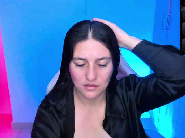 Saskyaajohnson webcam