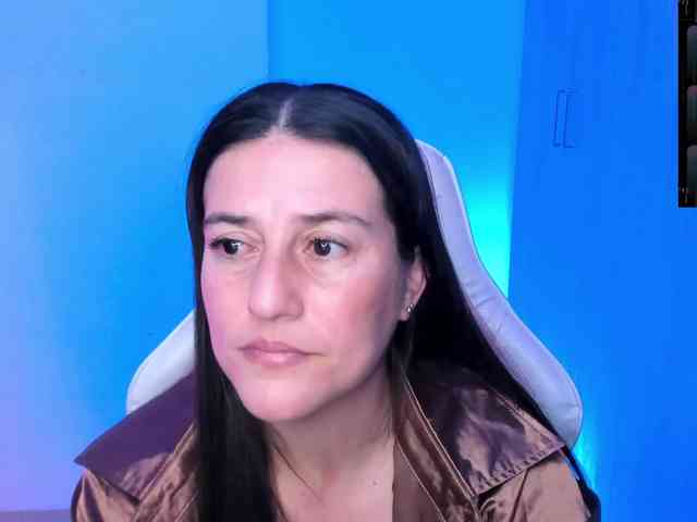 Saskyaajohnson webcam