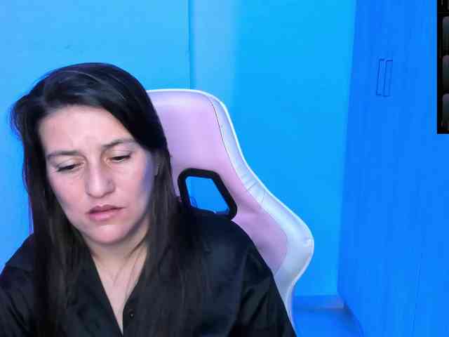 Saskyaajohnson webcam