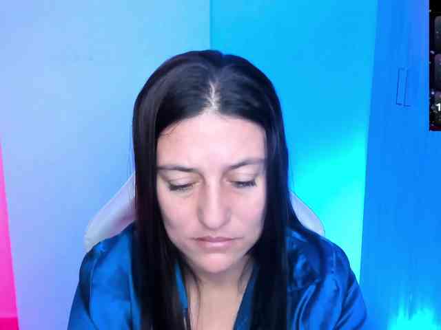 Saskyaajohnson webcam