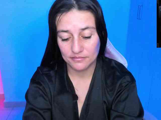 Saskyaajohnson webcam