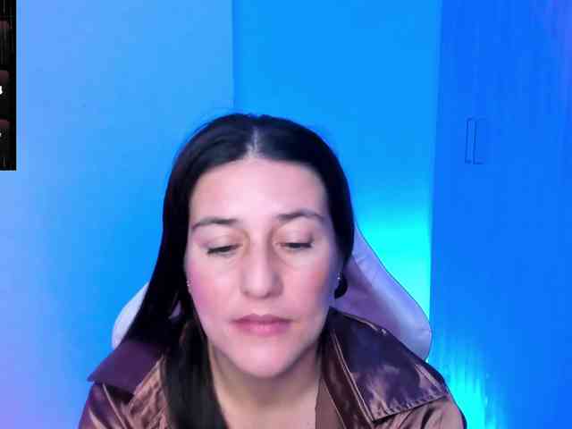 Saskyaajohnson webcam