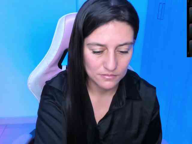 Saskyaajohnson webcam