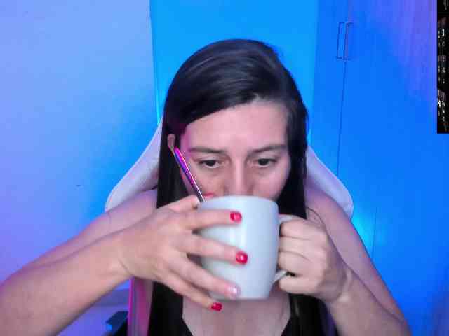 Saskyaajohnson webcam