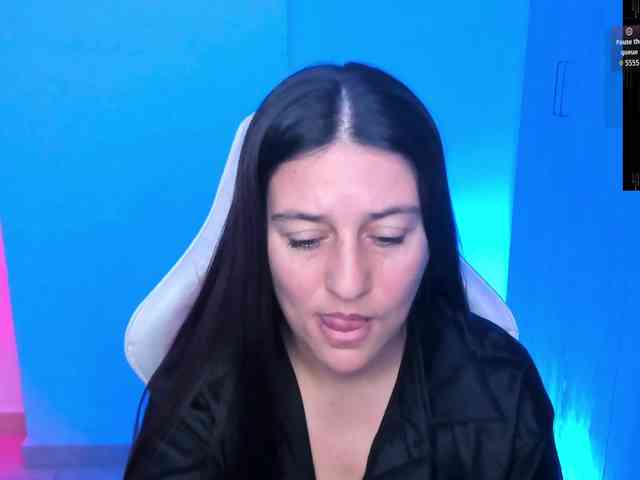 Saskyaajohnson webcam