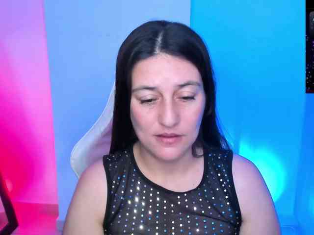 Saskyaajohnson webcam