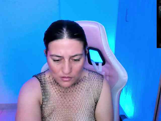 Saskyaajohnson webcam