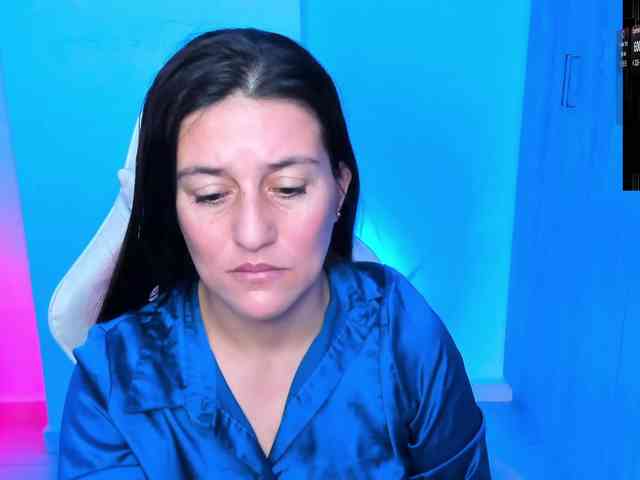 Saskyaajohnson webcam