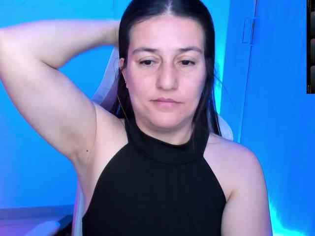 Saskyaajohnson webcam