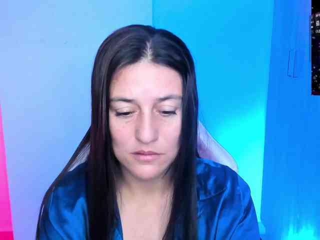 Saskyaajohnson webcam