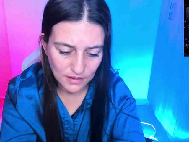 Saskyaajohnson webcam