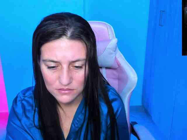 Saskyaajohnson webcam