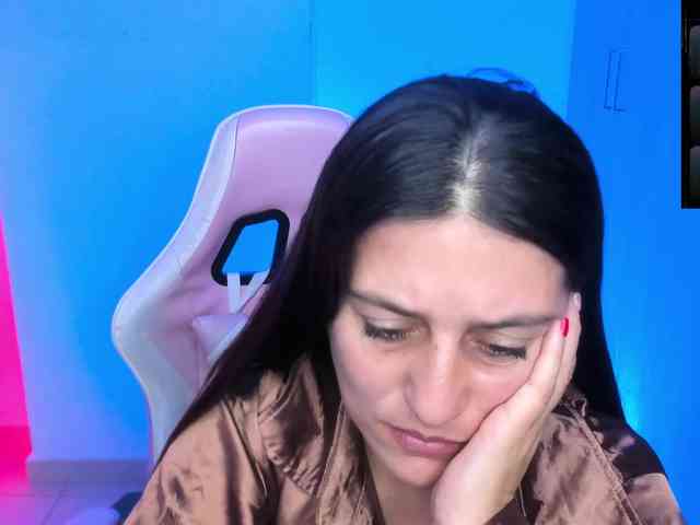 Saskyaajohnson webcam