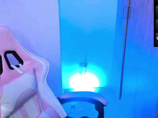 Saskyaajohnson webcam