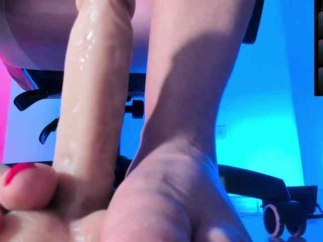 Saskyaajohnson webcam