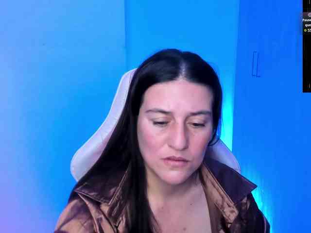 Saskyaajohnson webcam