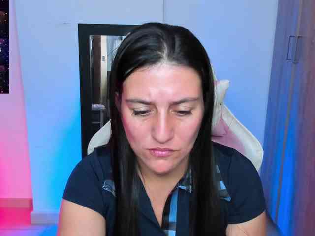 Saskyaajohnson webcam