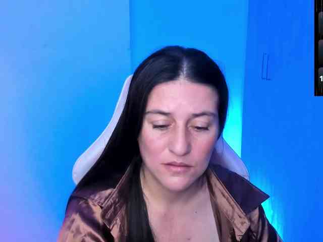 Saskyaajohnson webcam