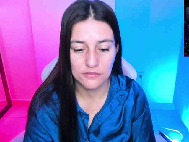 Saskyaajohnson webcam