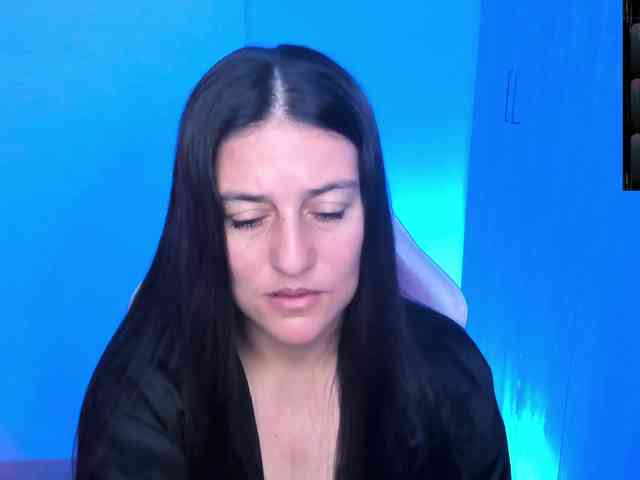 Saskyaajohnson webcam