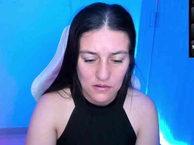 Saskyaajohnson webcam