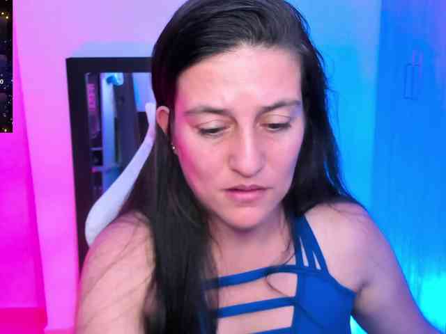 Saskyaajohnson webcam