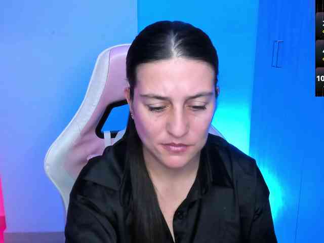 Saskyaajohnson webcam