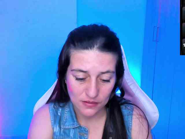 Saskyaajohnson webcam