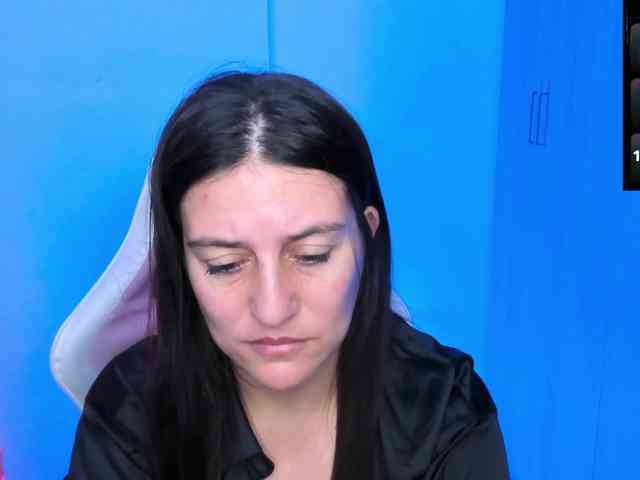 Saskyaajohnson webcam