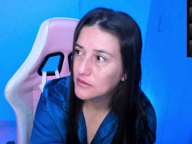 Saskyaajohnson webcam