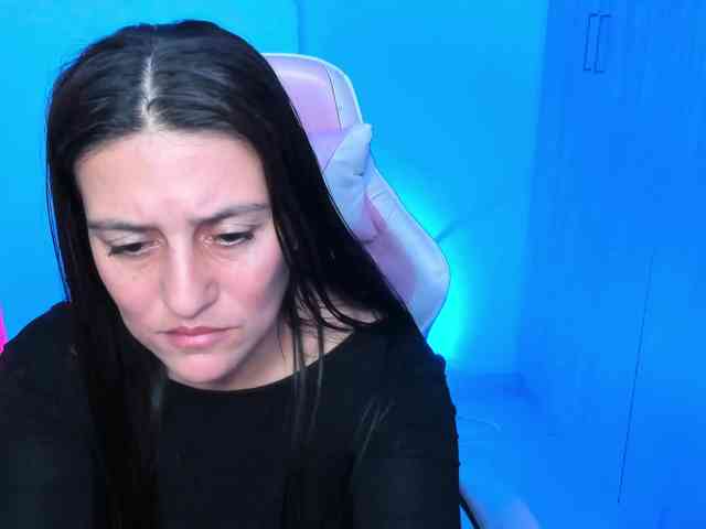 Saskyaajohnson webcam