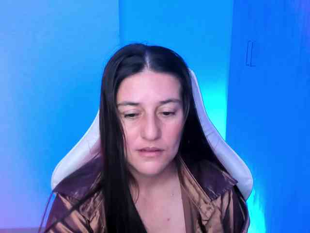 Saskyaajohnson webcam