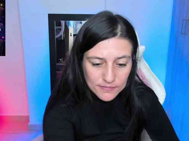 Saskyaajohnson webcam